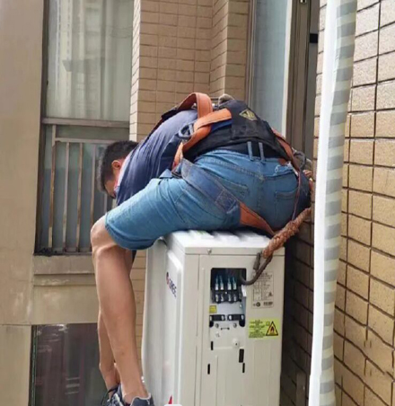 屏边空调移机